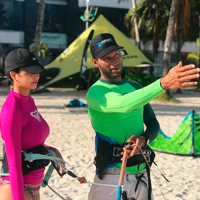 Kitesurf Mini Course Hour 1